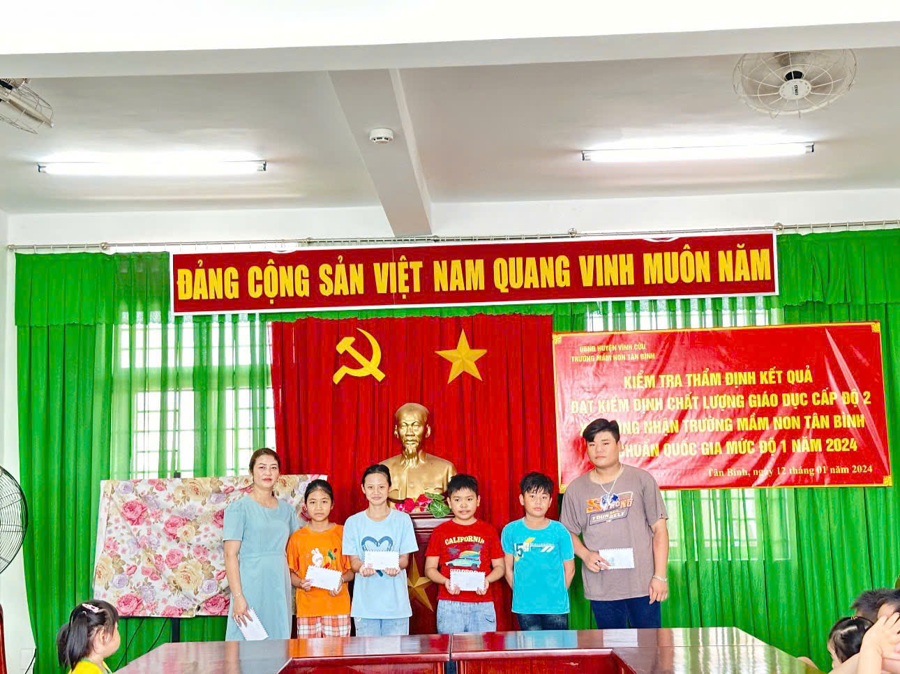 KHEN HGST CON CĐV 2023-2024