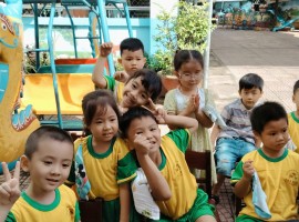 Trò chơi " Đong nước"